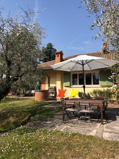Villa Sweet Flower - With Private Pool And Garden Манерба-дель-Гарда Екстер'єр фото